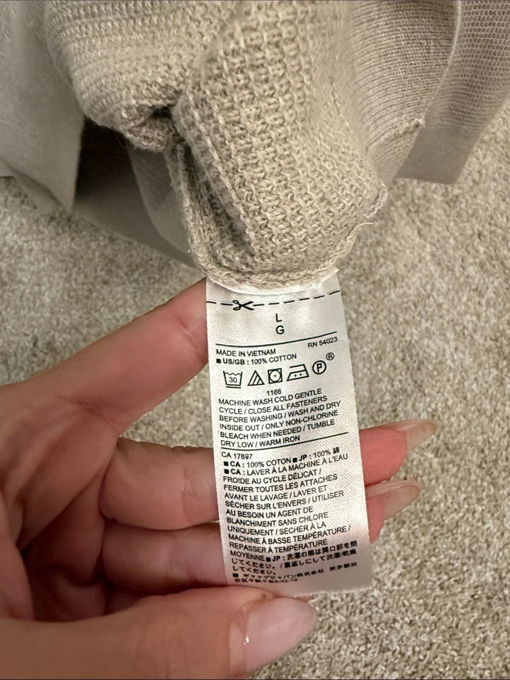 Banana Republic Men’s Quarter-Zip Sweater in Light grey/ Taupe